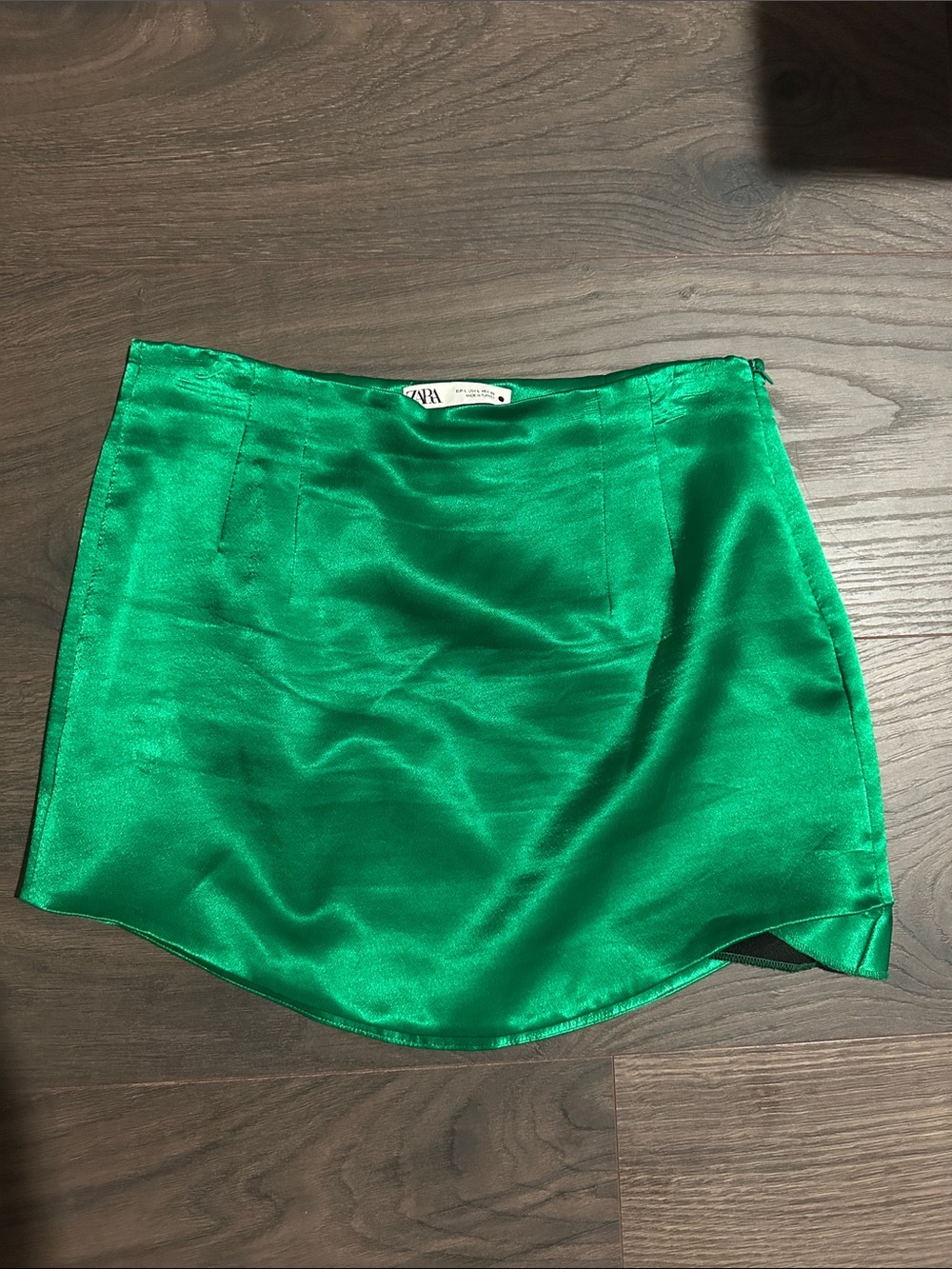Zara Shiny Green Satin Mini Skirt